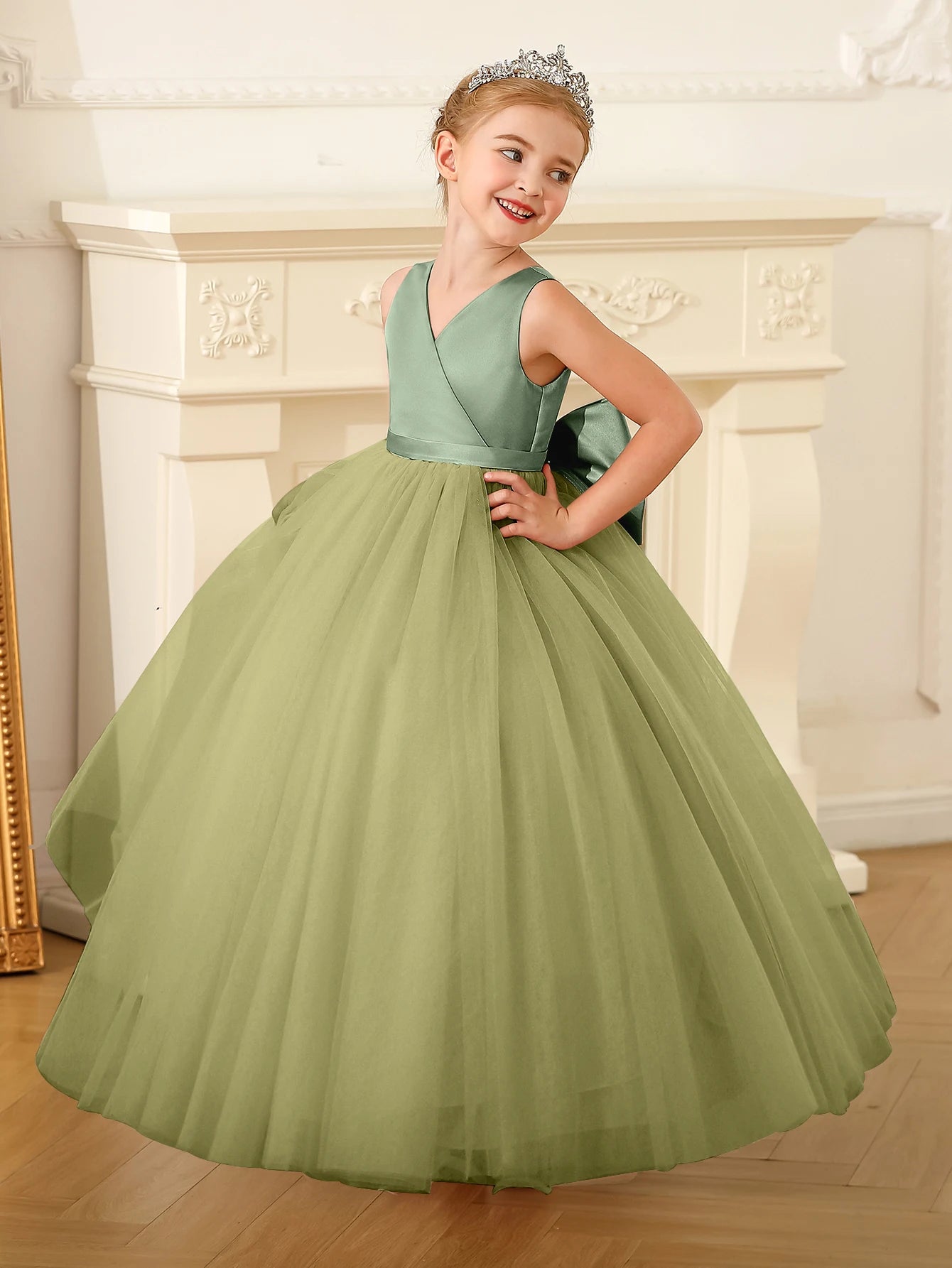 Flower Girl Dress with Large Bow.
