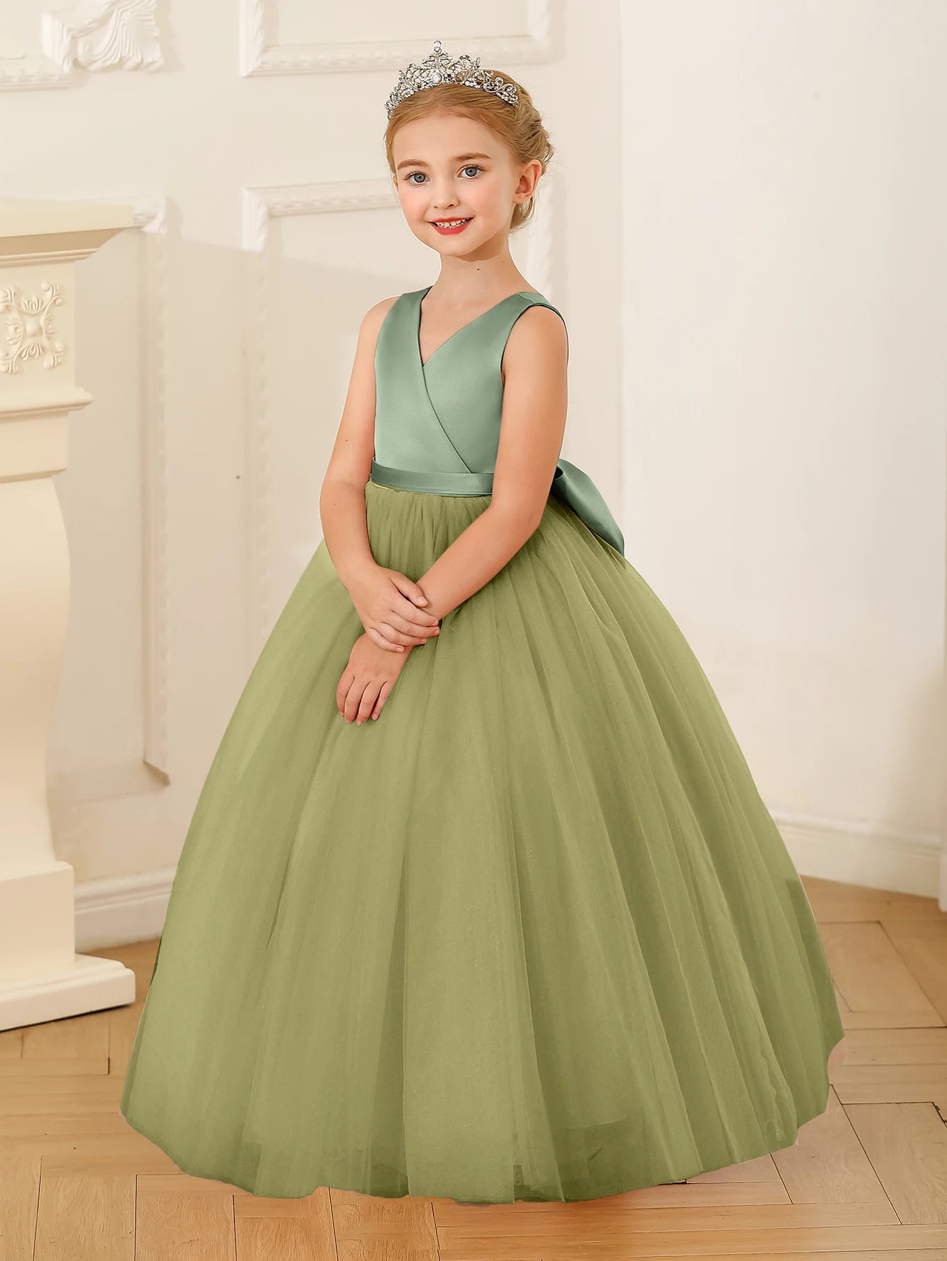 Flower Girl Dress with Large Bow.